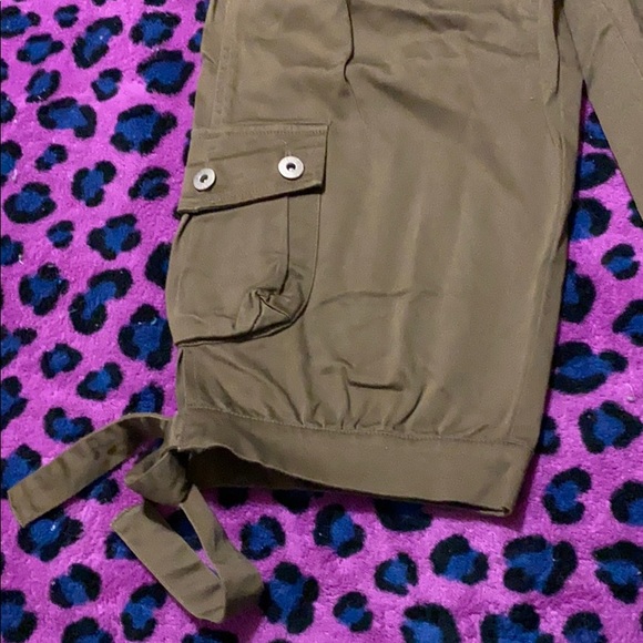 Capri/bermuda pants - Picture 3 of 3